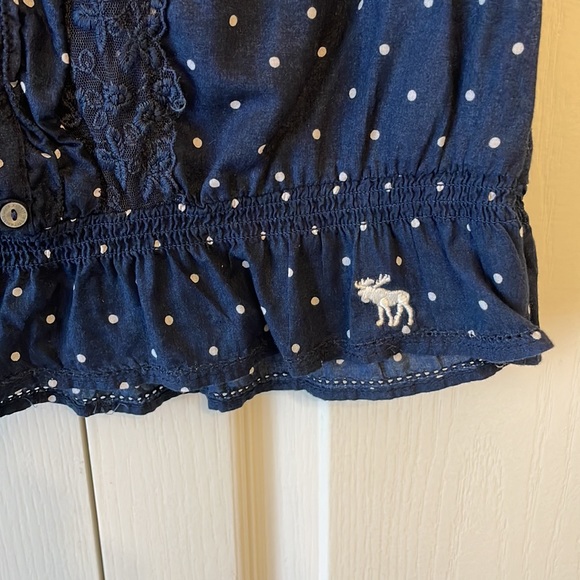 Abercrombie and Fitch Polkadot Shirt - Picture 4 of 6